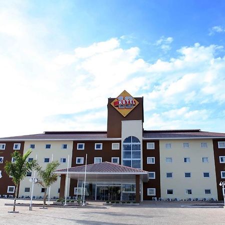 Hotel 10 Dourados Kültér fotó