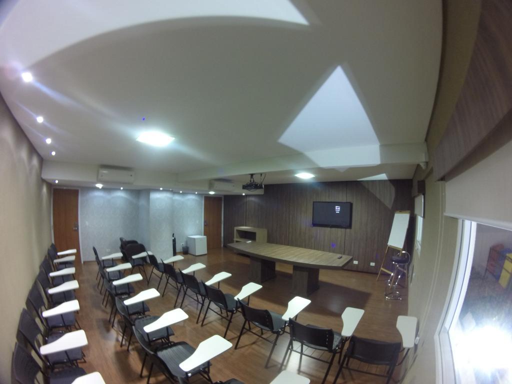 Hotel 10 Dourados Kültér fotó