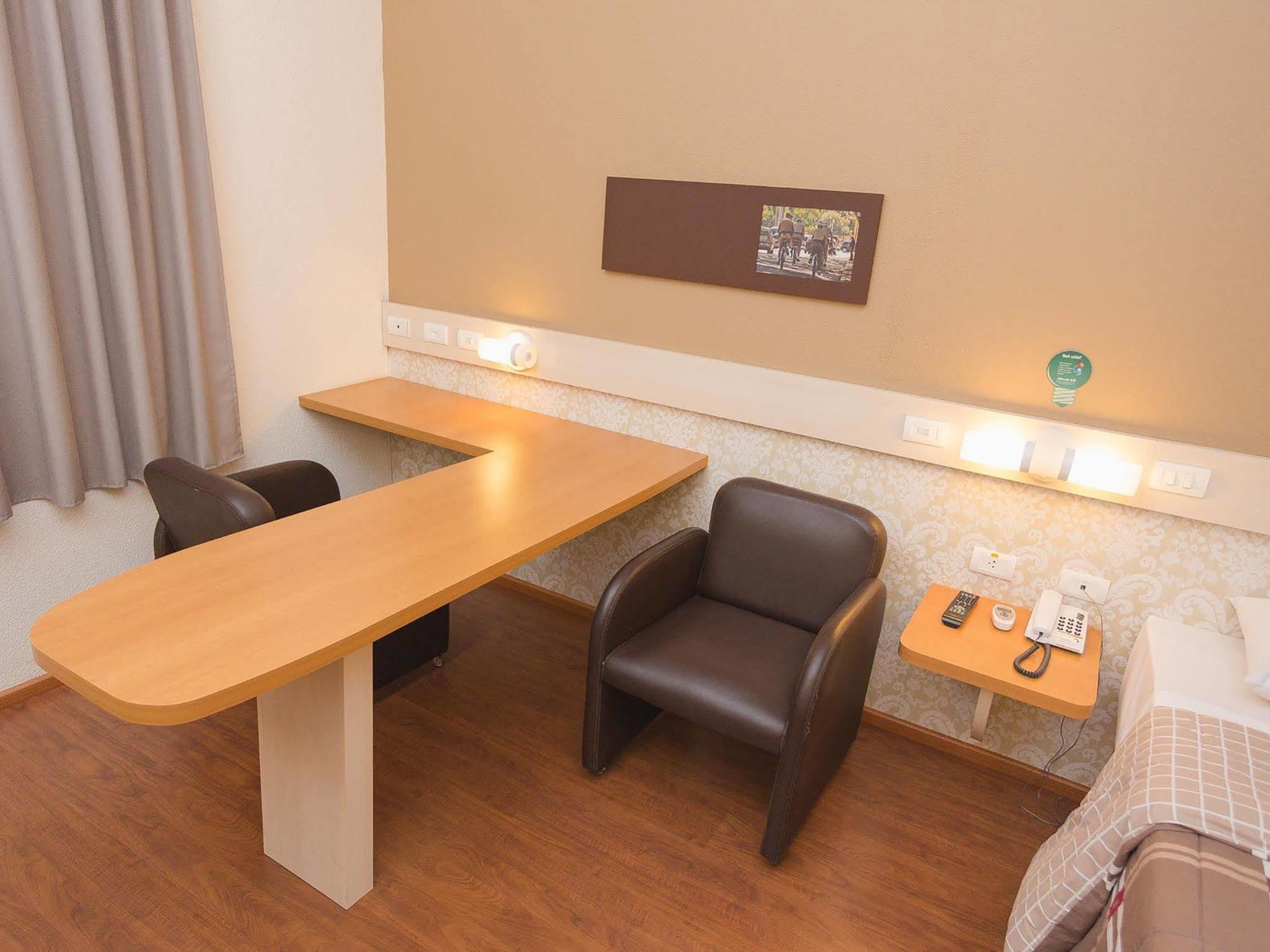 Hotel 10 Dourados Kültér fotó